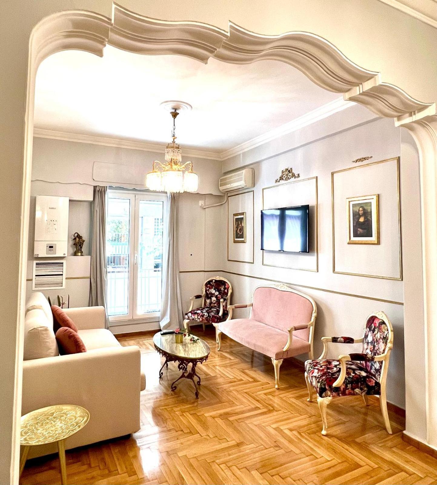 アテネCharming Mini-Palace In Colorful Exarhia Areaアパートメント エクステリア 写真